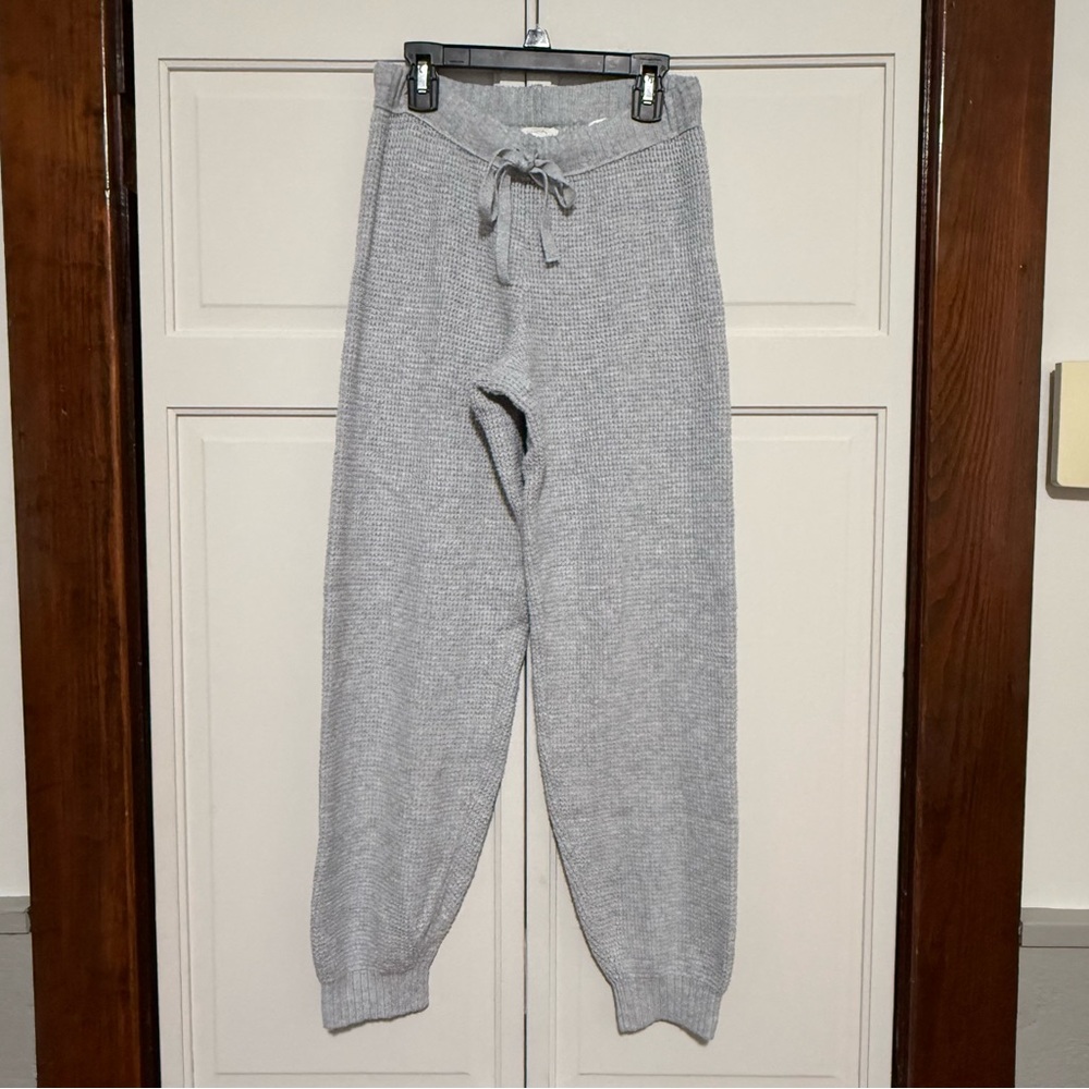 Aerie light gray waffle knit jogger sweatpants size XS - Picture 2 of 5